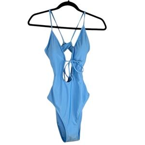 Shade & Shore Light Blue Summer Vacation Cut Out One Piece Swimsuit Size Small